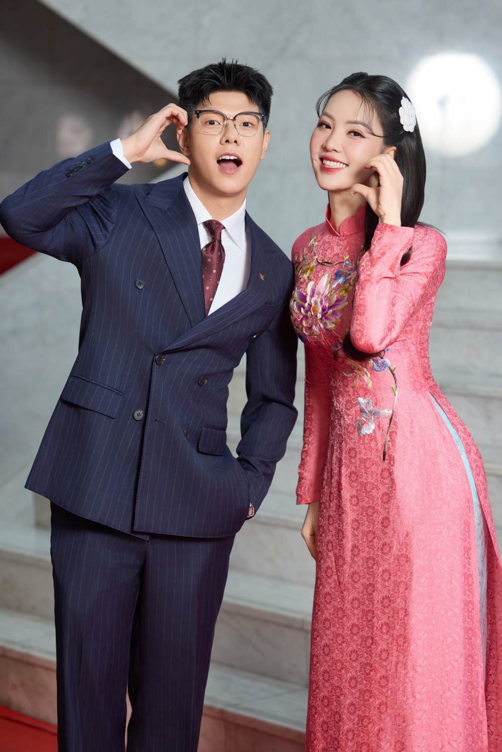 Á hậu Thụy Vân diện áo dài NTK Ngọc Lan xuất hiện trên sóng quốc gia dịp Tết- Ảnh 7.