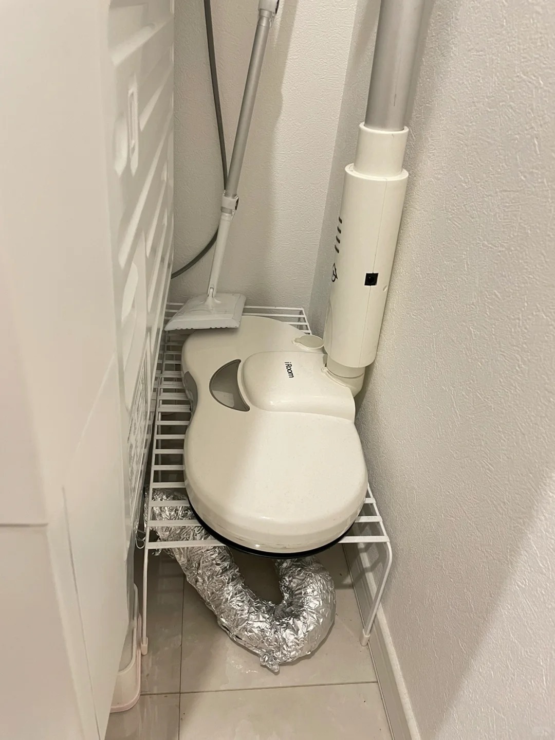 Không mở rộng diện tích, chỉ đổi cách dùng: Người phụ nữ 57 tuổi tiết kiệm tiền cải tạo nhờ 9 khe hở dưới 20cm - Ảnh 7.