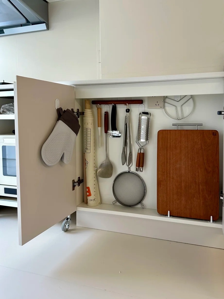 Không mở rộng diện tích, chỉ đổi cách dùng: Người phụ nữ 57 tuổi tiết kiệm tiền cải tạo nhờ 9 khe hở dưới 20cm - Ảnh 3.