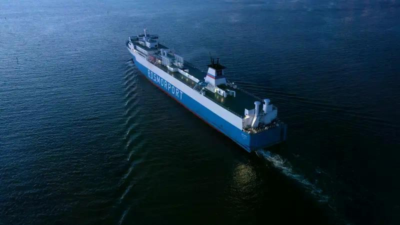 Iran đóng cửa eo biển Hormuz sẽ có ý nghĩa gì đối với Nga?- Ảnh 2.