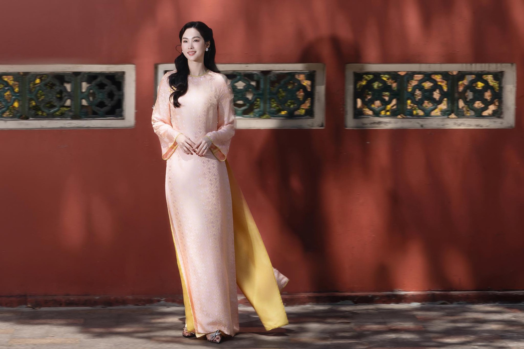 Mẹ 3 con Đặng Thu Thảo tuổi 35 vẫn trẻ đẹp như gái xuân thì, eo thon con kiến nhờ 2 mẹo ăn uống cực thông minh- Ảnh 4.