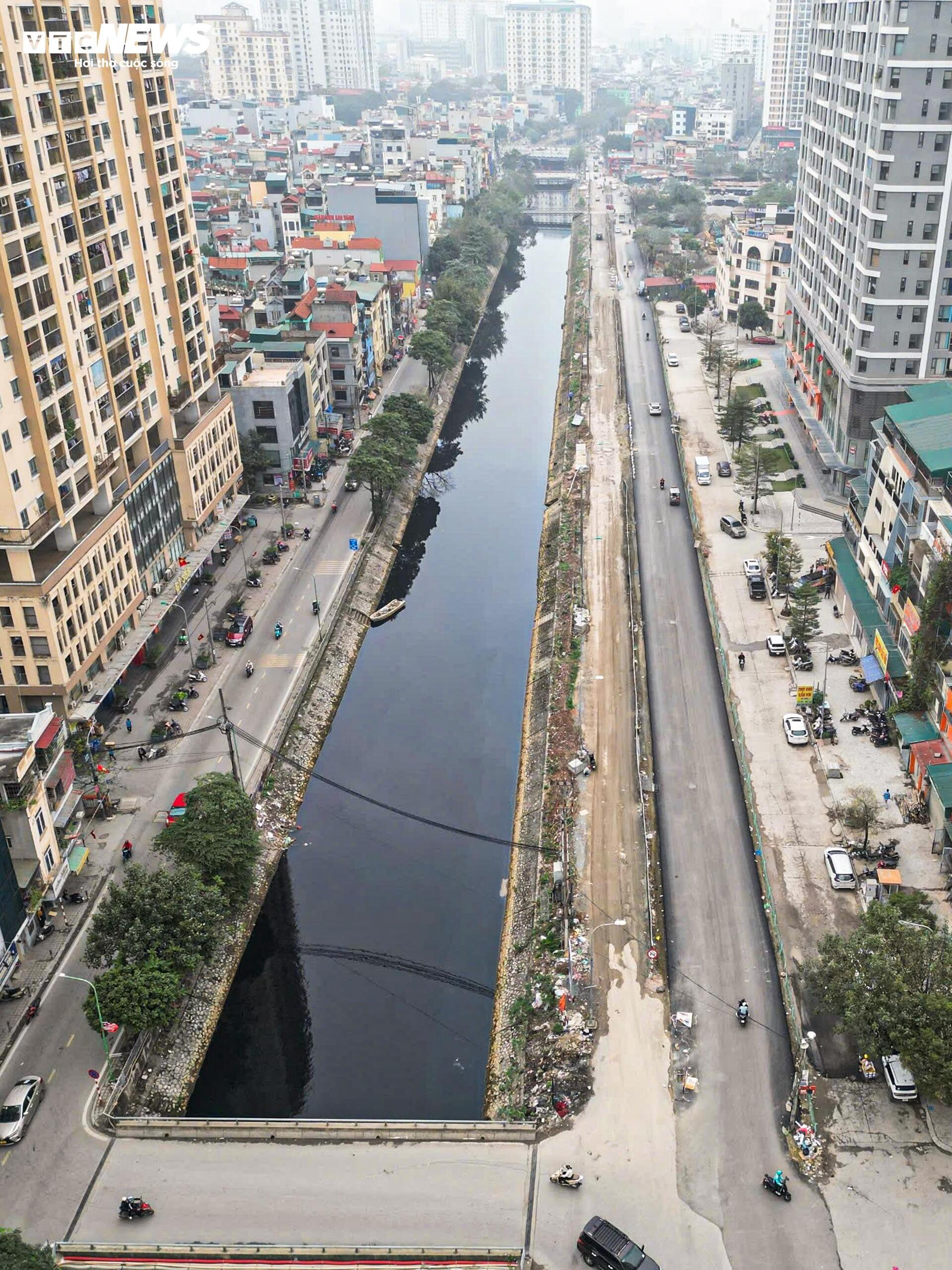 Diện mạo mới của đoạn đường từng chi chít ‘ổ voi, ổ gà’ ở Hà Nội- Ảnh 4.