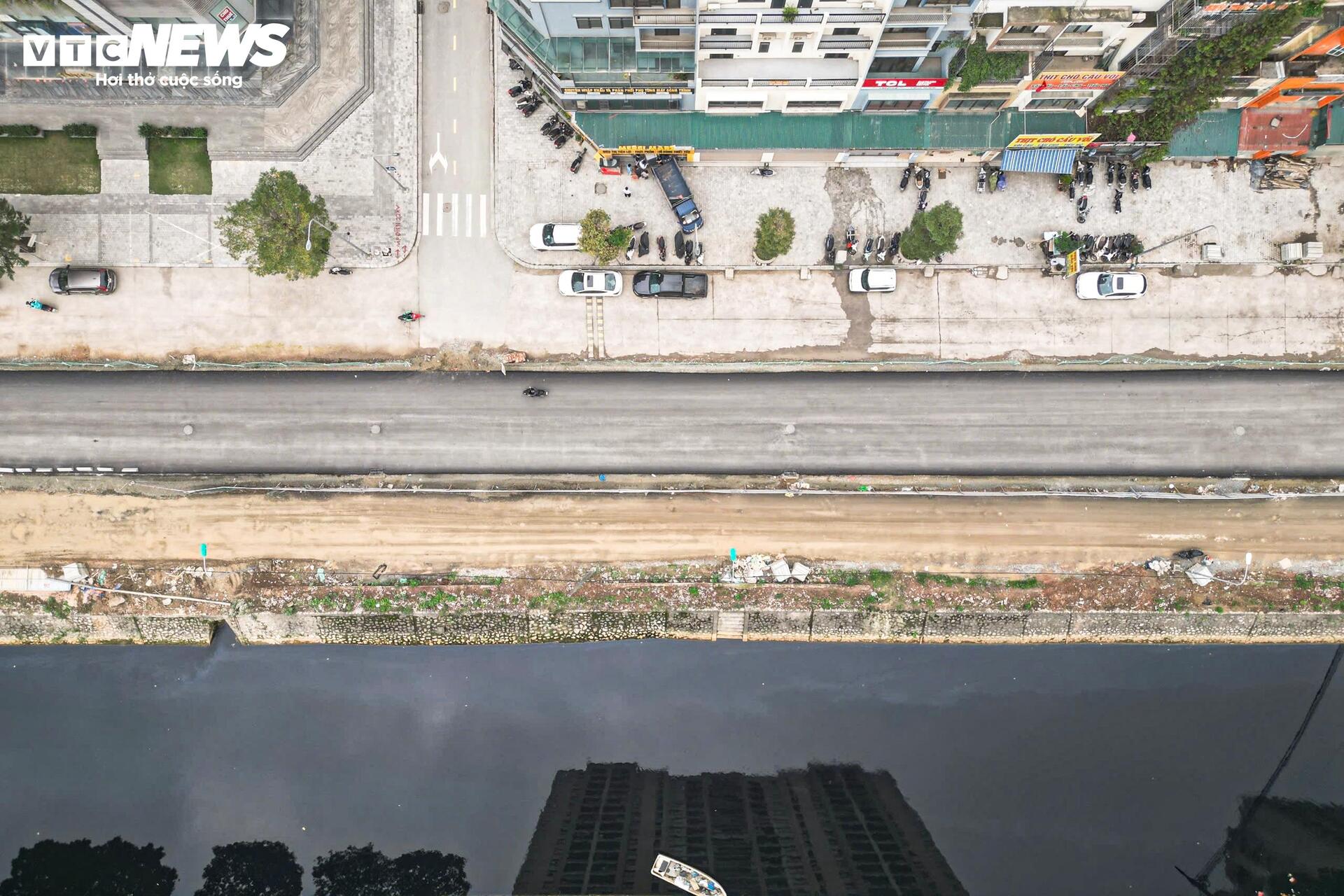 Diện mạo mới của đoạn đường từng chi chít ‘ổ voi, ổ gà’ ở Hà Nội- Ảnh 6.