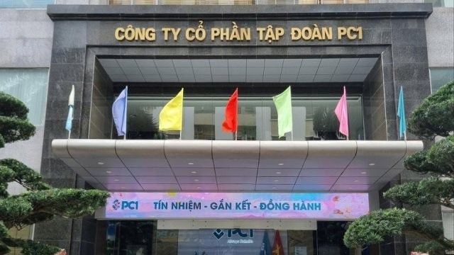 Chứng khoán tuần qua: Một cổ phiếu bluechips bị khối ngoại bán tháo hơn 5.400 tỷ đồng, cổ phiếu Sacombank vượt đỉnh lịch sử- Ảnh 2.