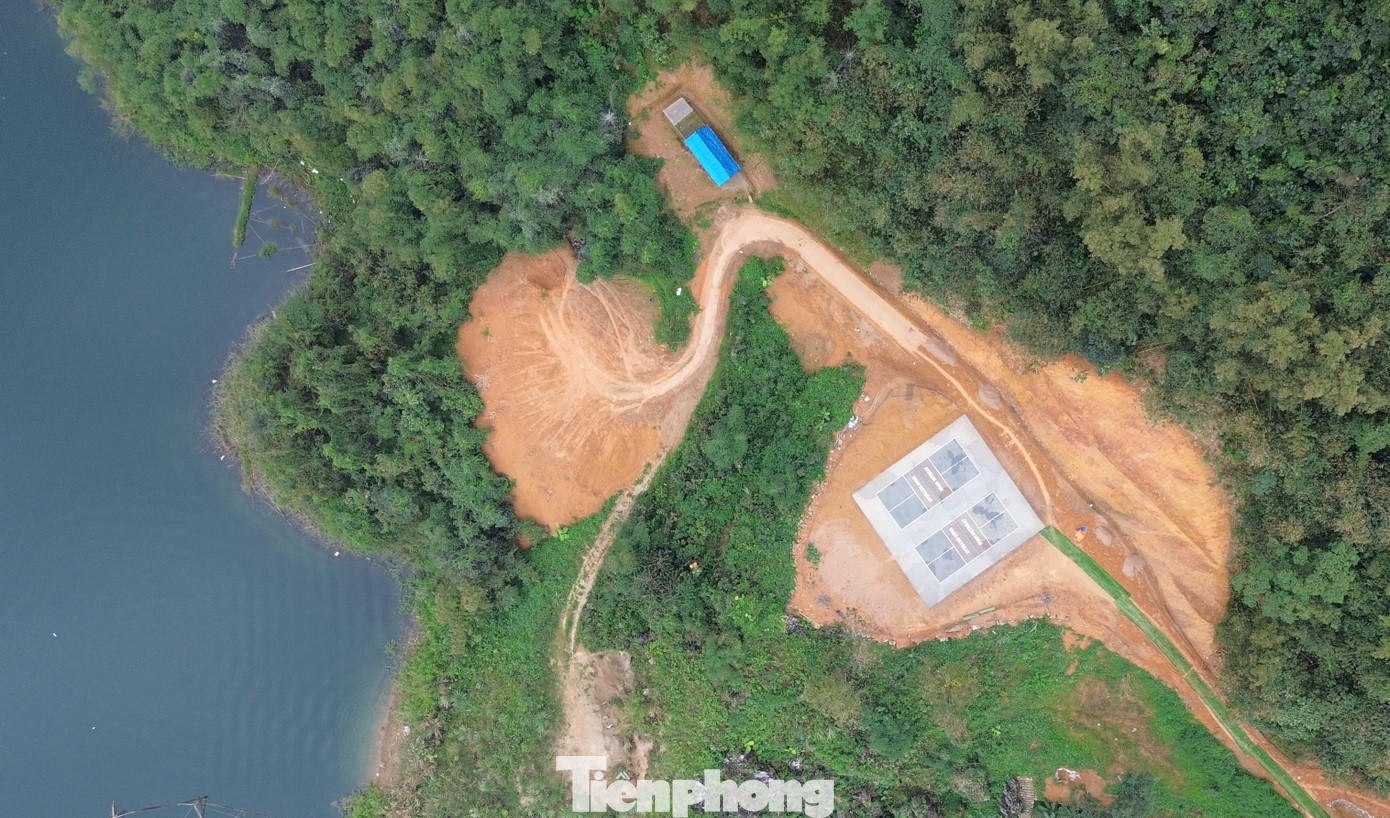 Chủ tịch tỉnh Phú Thọ chỉ đạo kiểm tra, làm rõ vụ bạt núi, lấn hồ Hòa Bình- Ảnh 3.