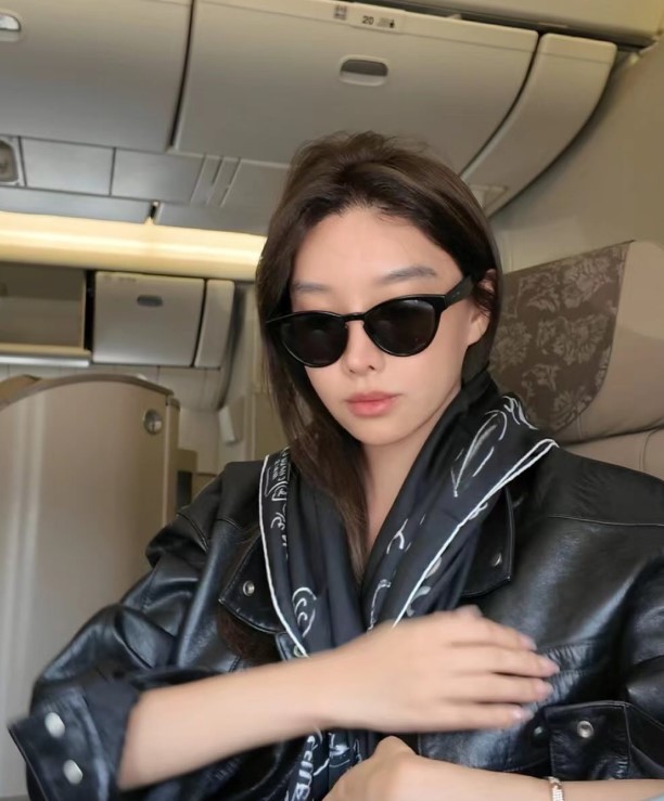 Cuộc sống hiện tại của "Tiểu thư đẹp nhất giới siêu giàu Trung Quốc" sau tròn 16 năm nổi tiếng- Ảnh 16.