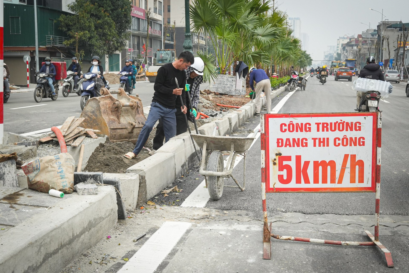 Hầm chui 780 tỷ đồng ở Hà Nội chạy nước rút về đích- Ảnh 9.