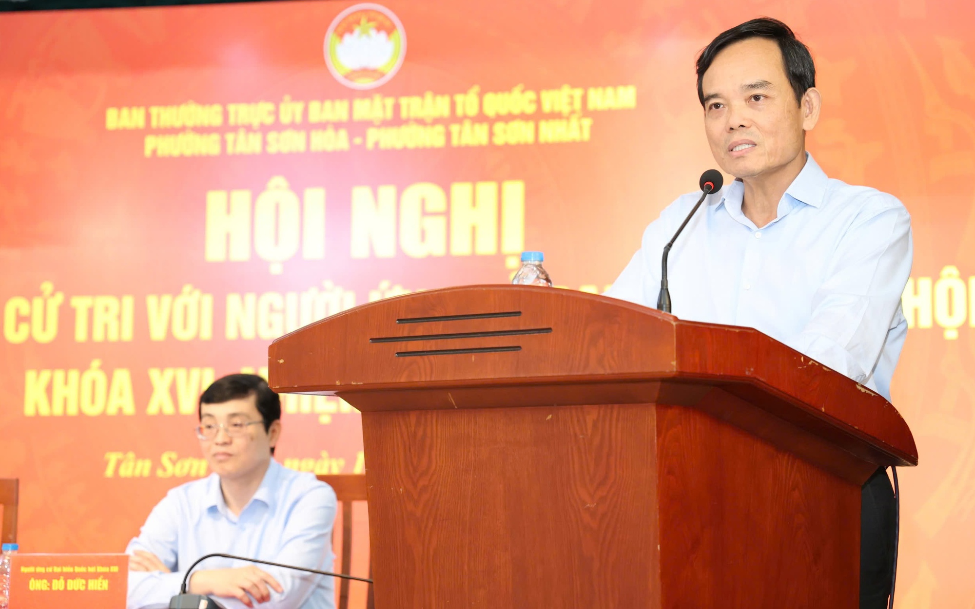 Bí thư Thành ủy TPHCM: Giao thông kết nối sân bay Tân Sơn Nhất "rối rắm thật"  - Ảnh 3.