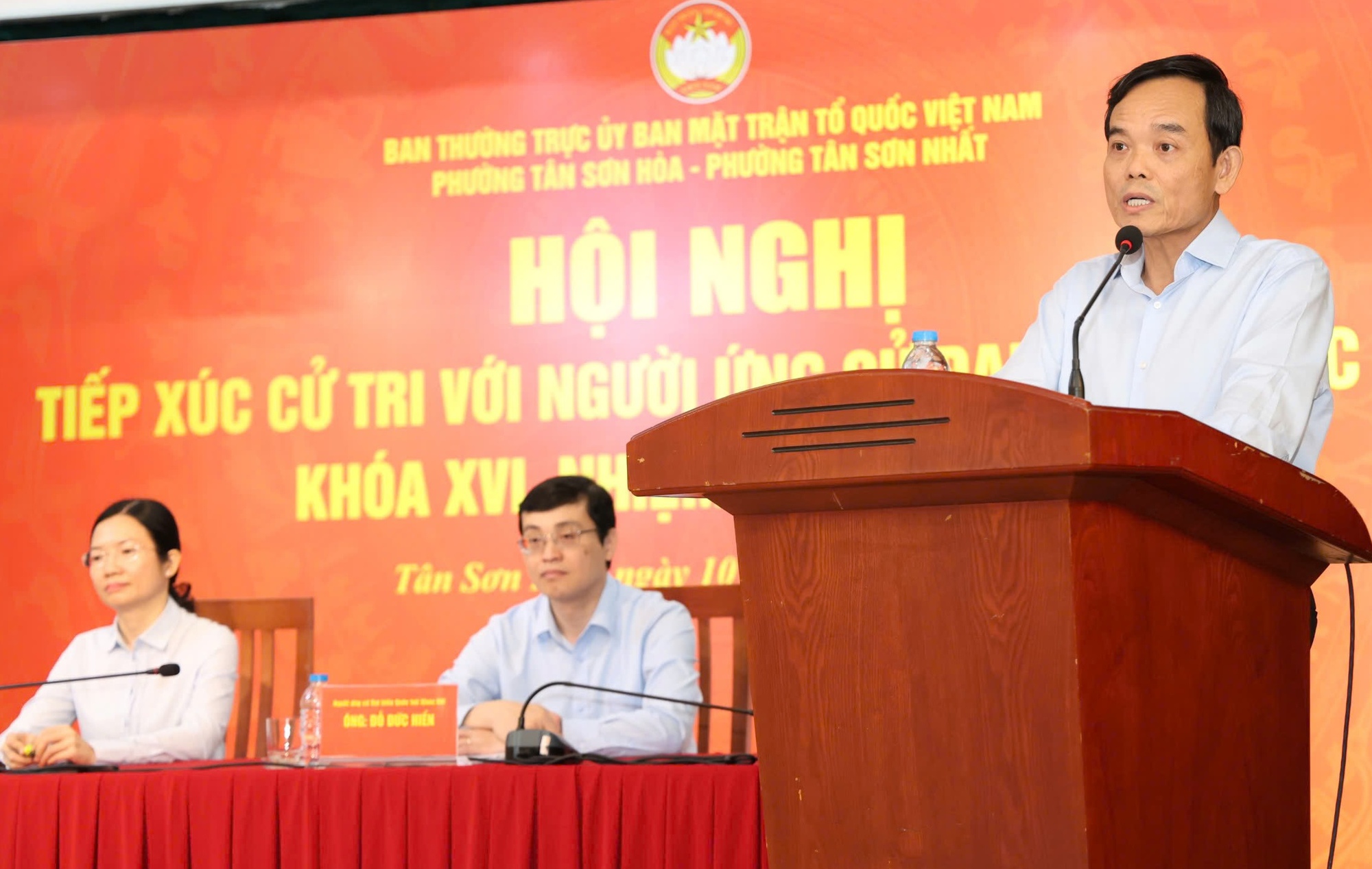 Bí thư Thành ủy TPHCM: Giao thông kết nối sân bay Tân Sơn Nhất "rối rắm thật"  - Ảnh 6.