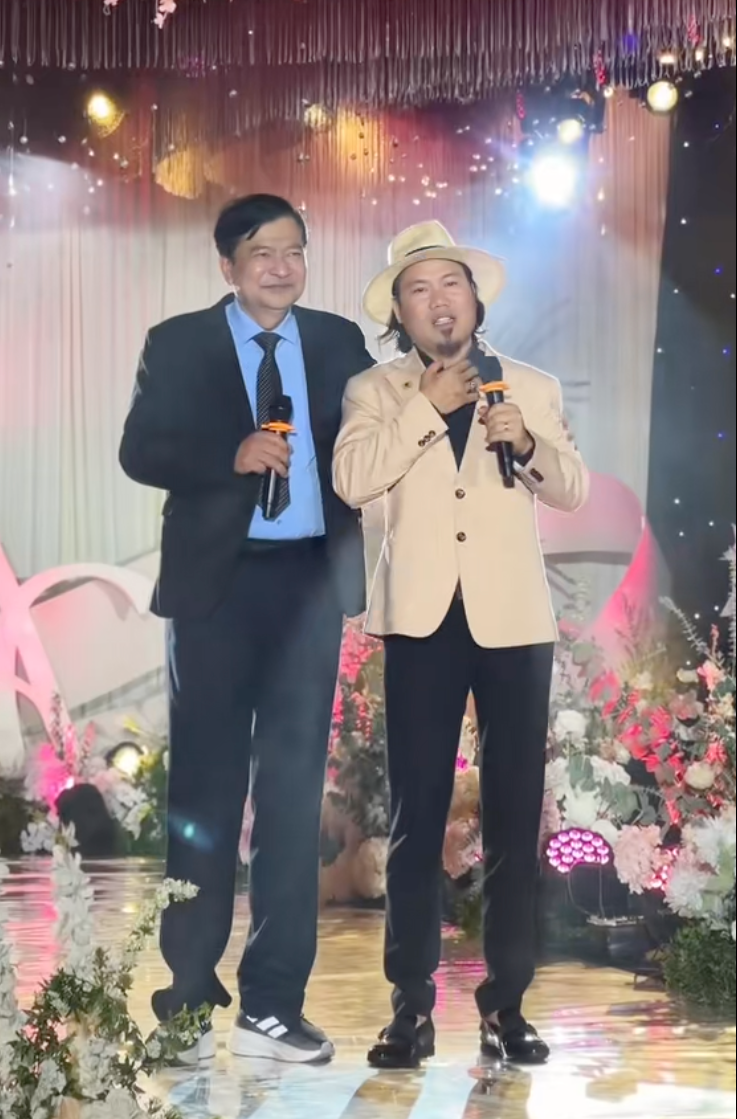 Đám cưới gây chú ý tại Hải Hậu: Rạp cưới rộng 1.000m2, dàn xe moto tiền tỷ rước dâu- Ảnh 10.