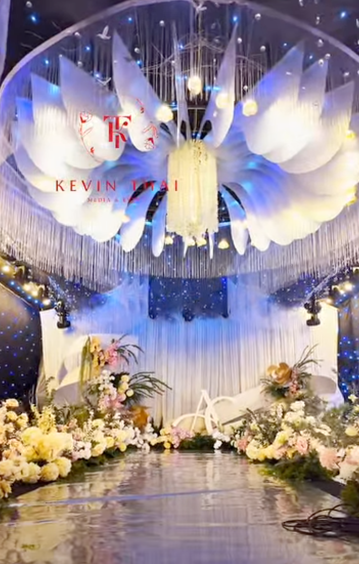 Đám cưới gây chú ý tại Hải Hậu: Rạp cưới rộng 1.000m2, dàn xe moto tiền tỷ rước dâu- Ảnh 4.