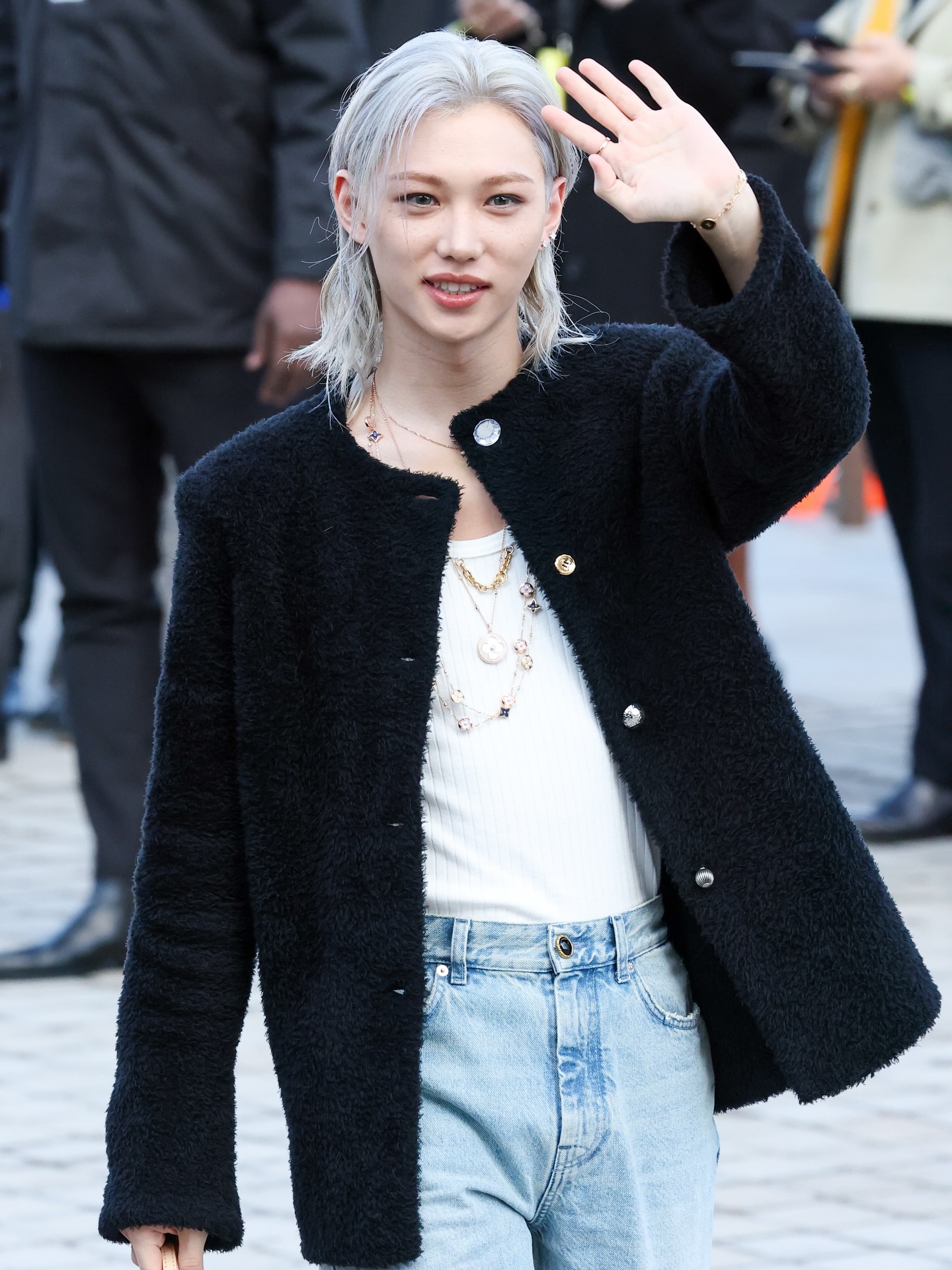 Lisa quá an toàn với gương mặt búp bê, Lưu Diệc Phi sến không tưởng, dàn sao hot tề tựu tại show Louis Vuitton- Ảnh 10.