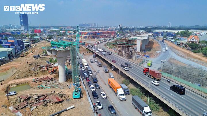 Tăng tốc thi công nút giao Tân Vạn Vành đai 3 để kết nối sân bay Long Thành- Ảnh 1.