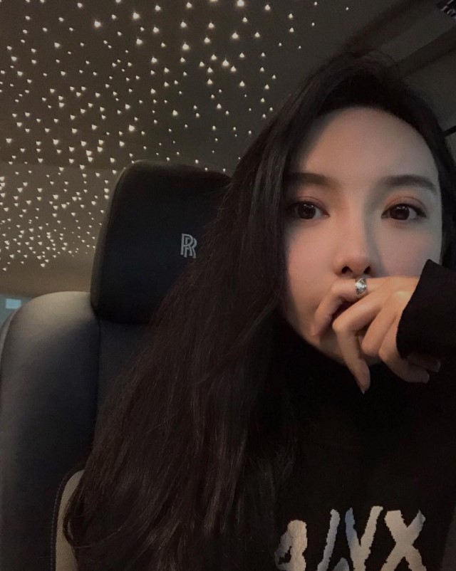 Cuộc sống hiện tại của "Tiểu thư đẹp nhất giới siêu giàu Trung Quốc" sau tròn 16 năm nổi tiếng- Ảnh 3.