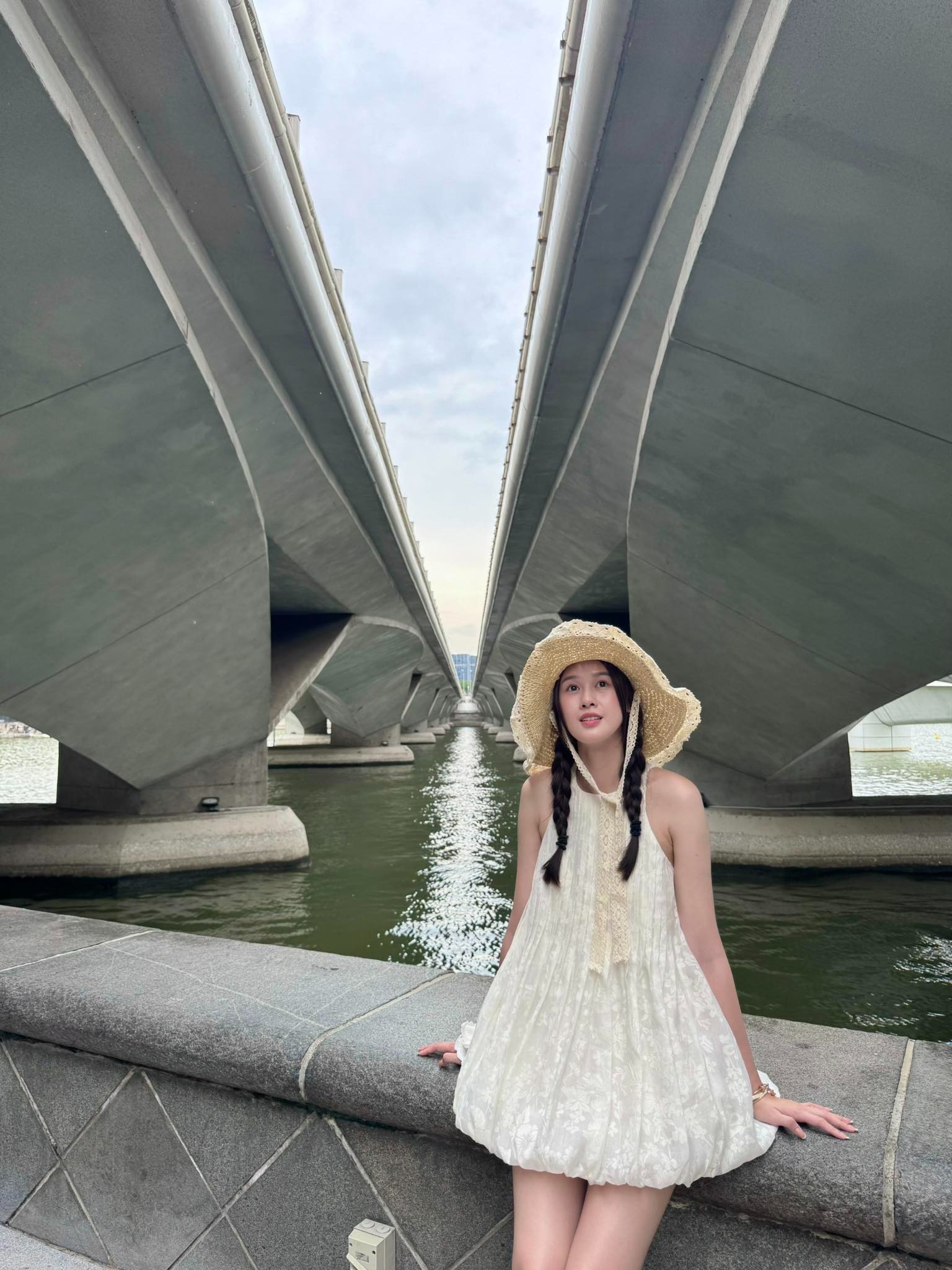 Mỹ nữ lái Porsche viral TikTok: 1 giây lướt qua cũng khiến người khác ngoái nhìn, nhận mưa lời khen vì mặc đẹp- Ảnh 11.