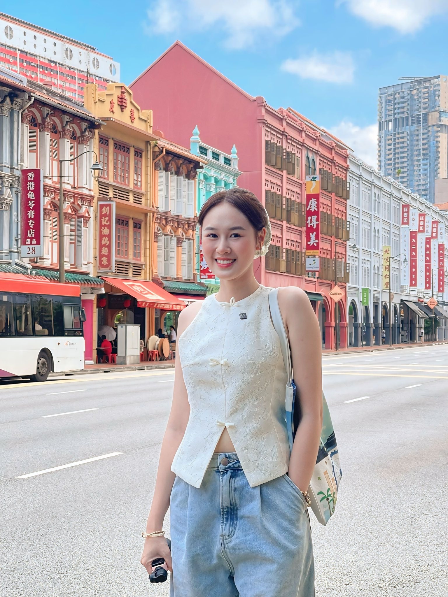 Mỹ nữ lái Porsche viral TikTok: 1 giây lướt qua cũng khiến người khác ngoái nhìn, nhận mưa lời khen vì mặc đẹp- Ảnh 7.