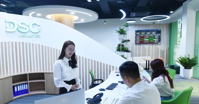 Tổng Giám đốc Chứng khoán DSC mua thêm 1,5 triệu cổ phiếu DSC - Ảnh 1.