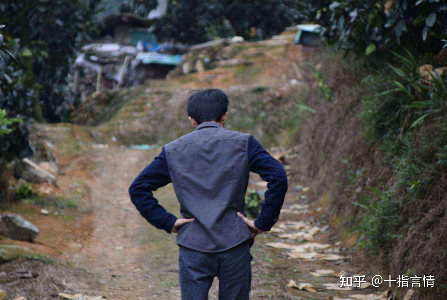 Bán nhà giá rẻ cho người thân, 1 năm sau tôi mới hiểu bài học đắt giá về tiền bạc và ranh giới gia đình - Ảnh 3.