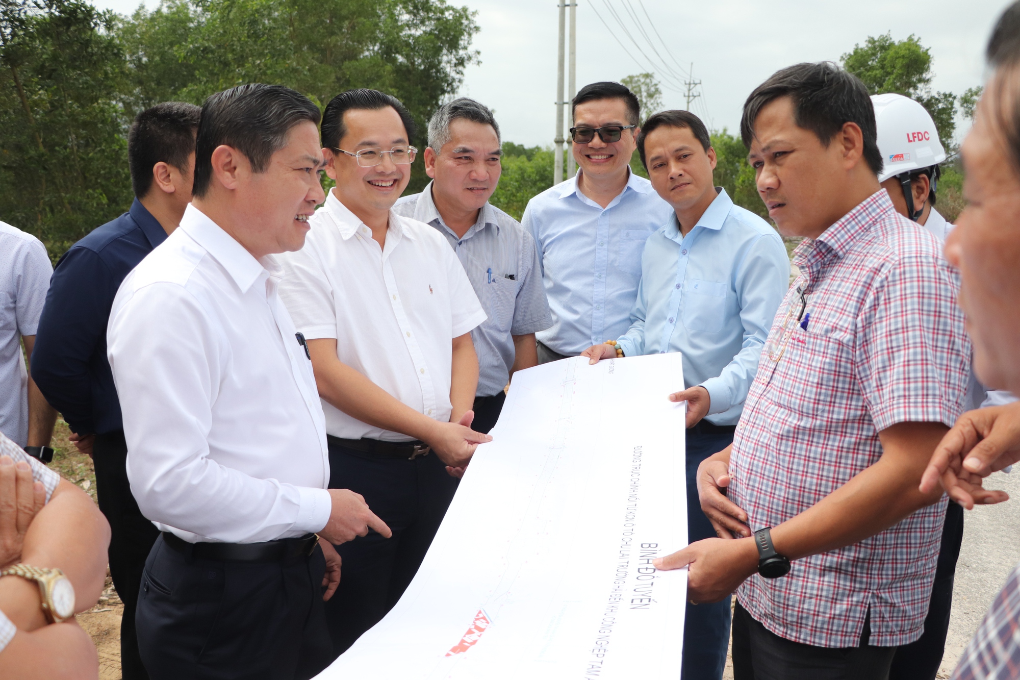 Lãnh đạo Đà Nẵng kiểm tra khởi công dự án 4 . 152 Tỉ đồng KCN Tam Anh - Ảnh 1.