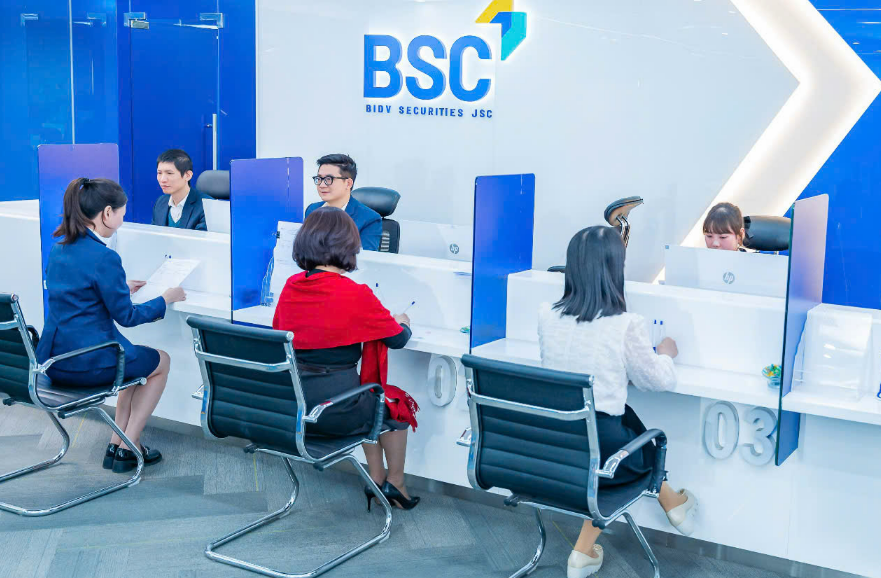 Chứng khoán BIDV bổ nhiệm 2 Phó Tổng Giám đốc- Ảnh 1.