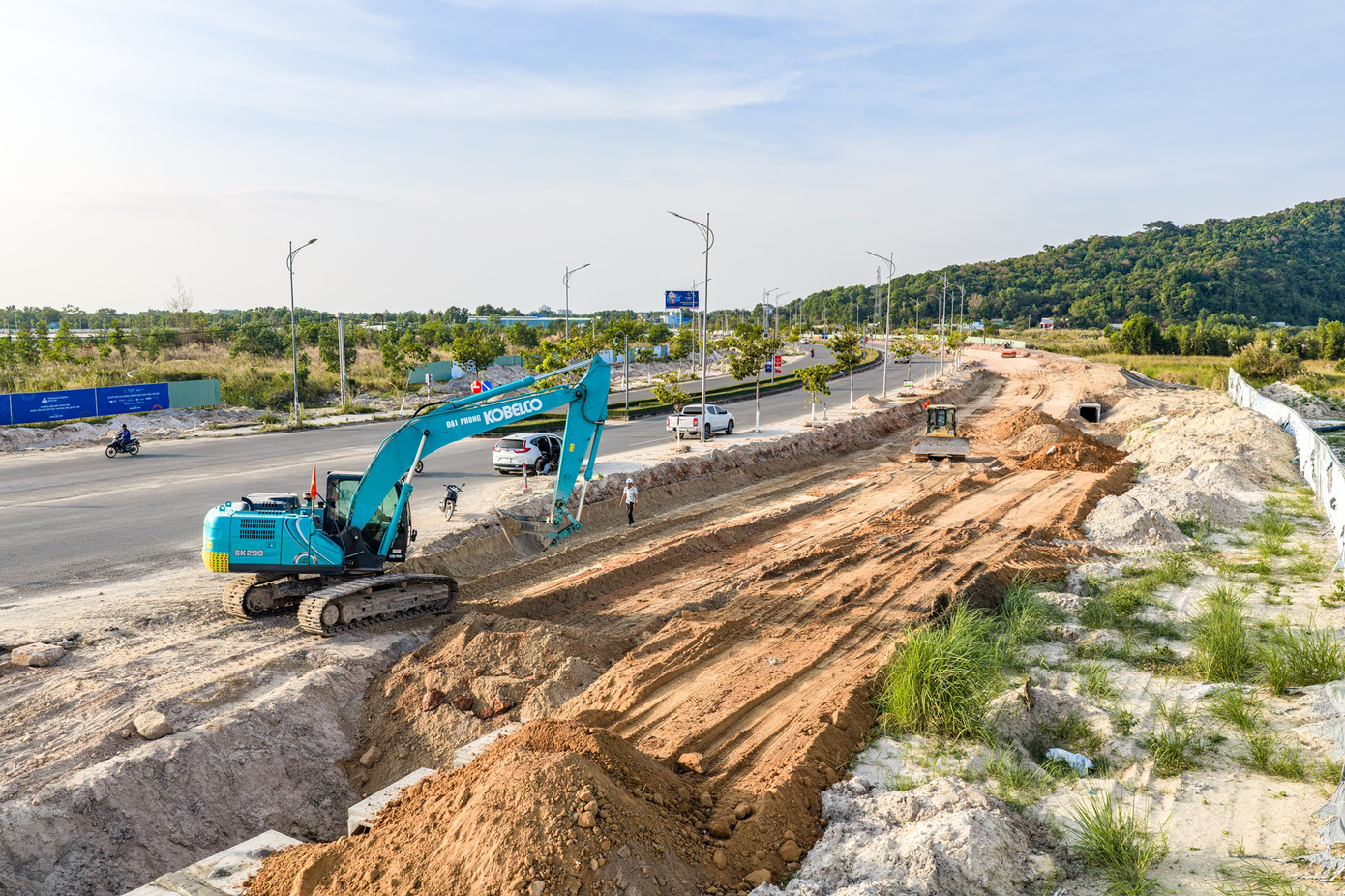 Dự án giao thông nguy cơ 'vỡ' tiến độ vì khan hiếm xăng dầu, vật liệu tăng giá- Ảnh 1.