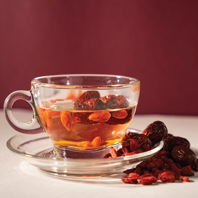 Món nước mà "chim công làng múa" Dương Lệ Bình chăm uống gồm 2 thành phần được đánh giá có lợi cho nhan sắc, phụ nữ 40+ càng nên uống- Ảnh 5.