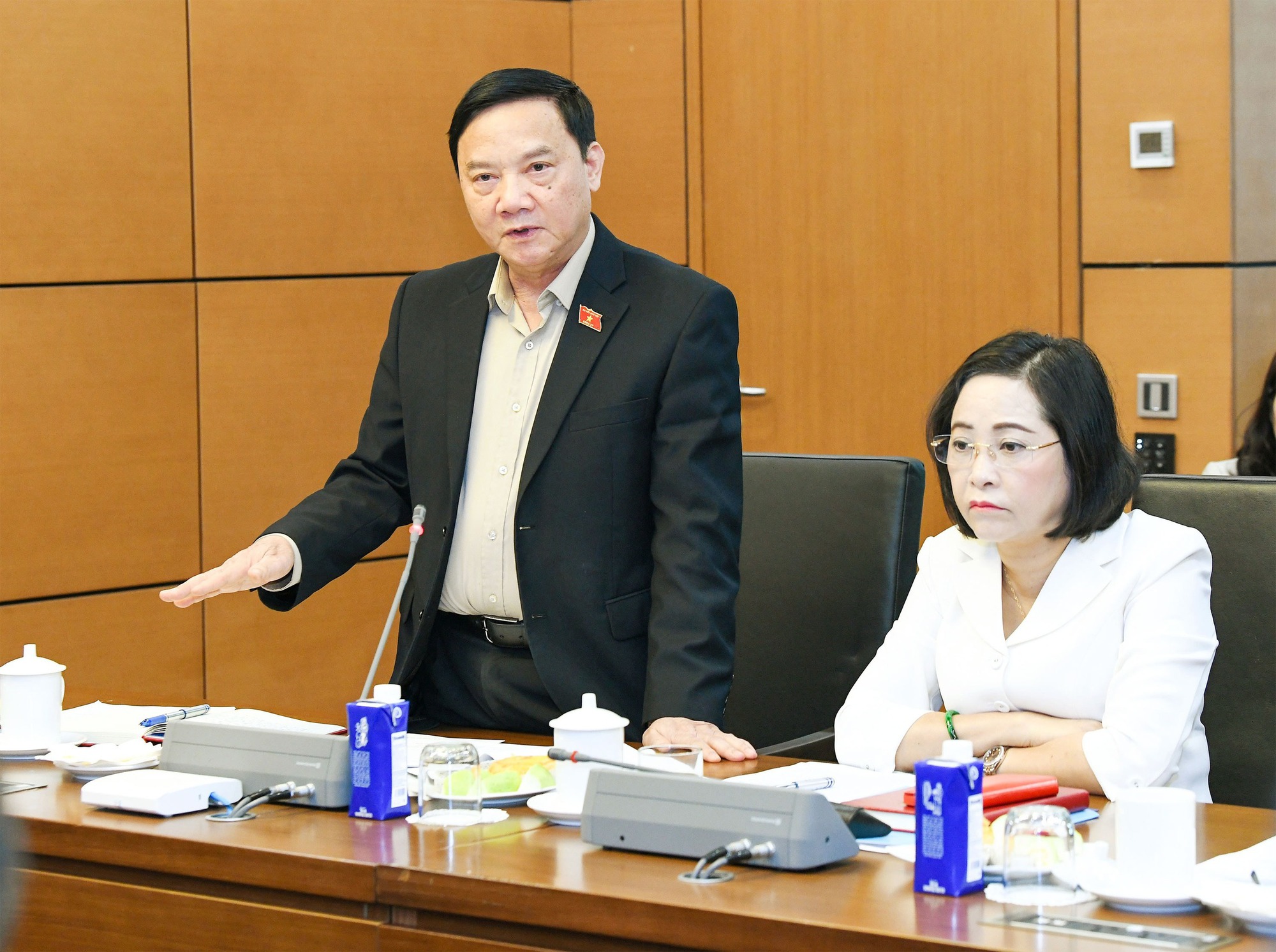 Chủ tịch Quốc hội chủ trì cuộc họp rà soát các công việc chuẩn bị cho ngày bầu cử - Ảnh 1.