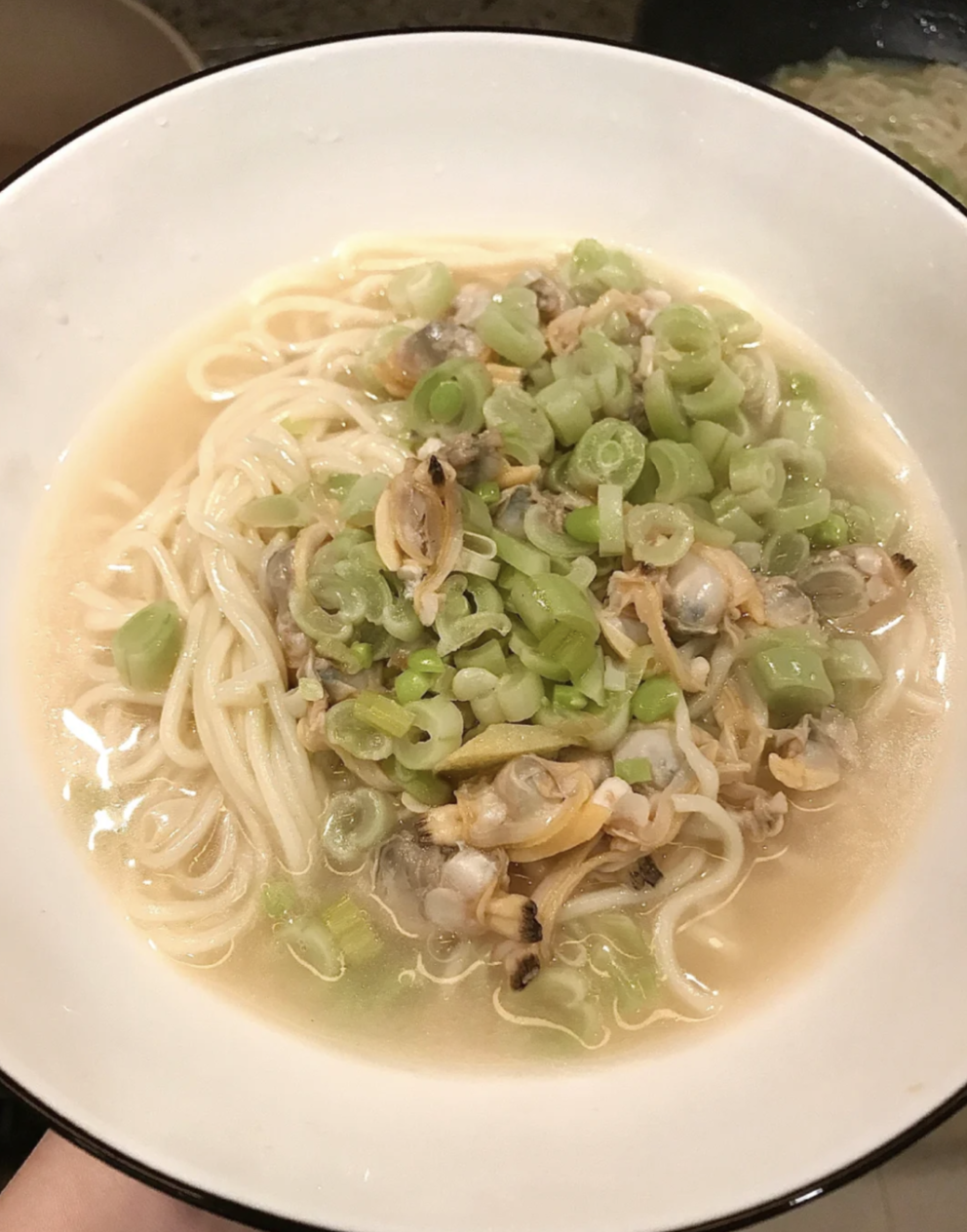 Ai mê bún phở chắc chắn phải thèm "chảy nước miếng" với 6 tô mì nức tiếng vùng này: Nước dùng thanh ngọt, thêm khúc "xí quách" thì quên sầu!- Ảnh 8.