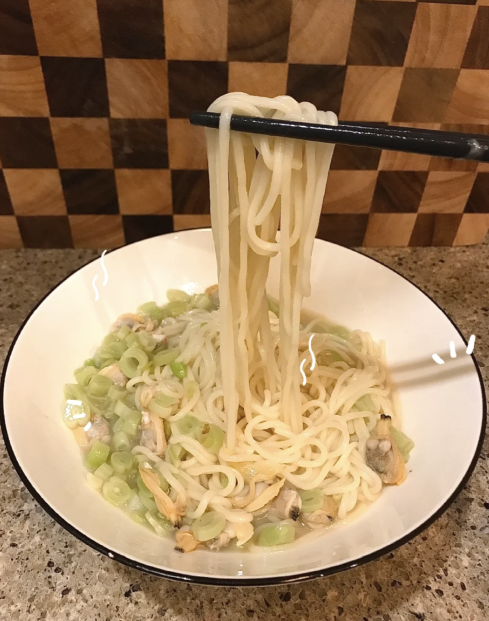 Ai mê bún phở chắc chắn phải thèm "chảy nước miếng" với 6 tô mì nức tiếng vùng này: Nước dùng thanh ngọt, thêm khúc "xí quách" thì quên sầu!- Ảnh 7.