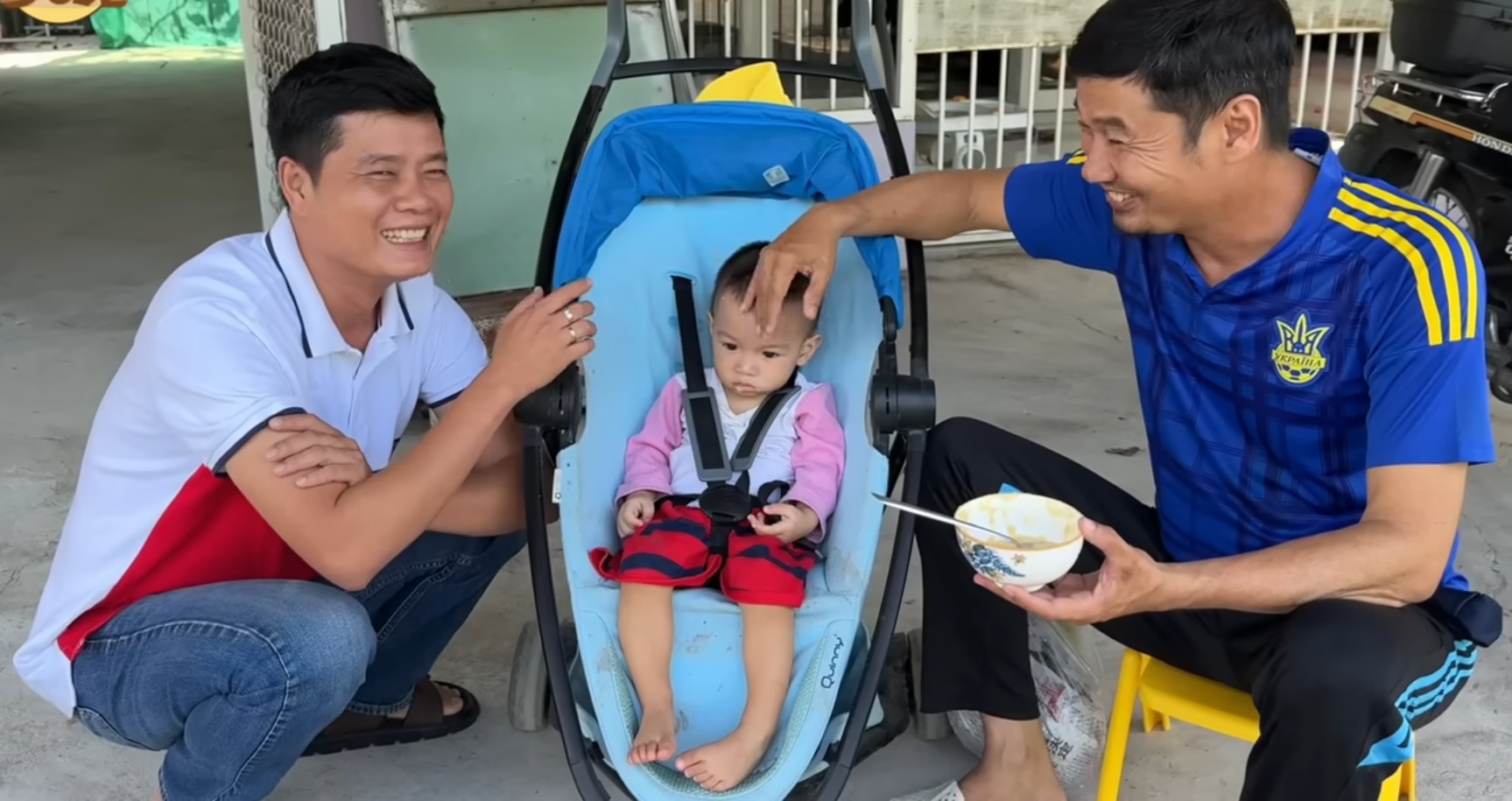 Nam diễn viên bỏ TP.HCM sau nửa đời, nói thẳng với trùm Điền Quân: "Tôi sợ lắm rồi" - Ảnh 1.