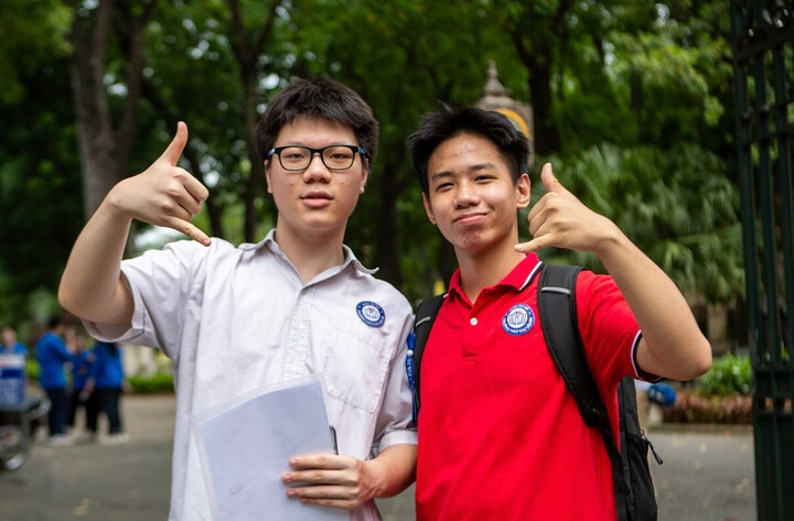 Lần đầu tiên, học sinh 'tạm trú' được thi lớp 10 công lập Hà Nội- Ảnh 1.