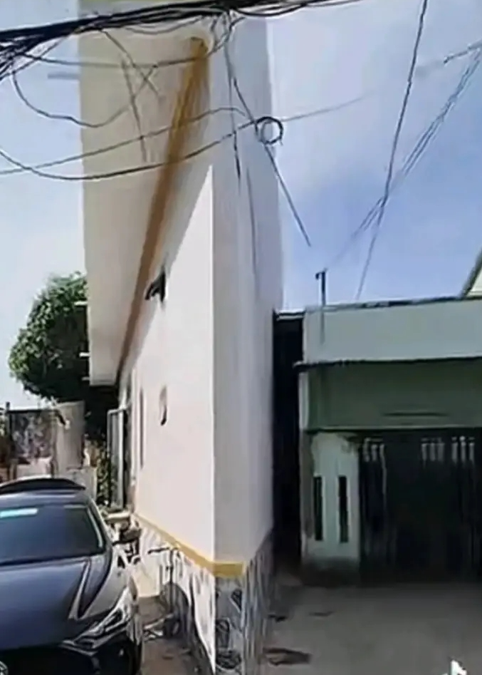 Toàn cảnh căn nhà mỏng nhất Cần Thơ: Hàng xóm tiết lộ thông tin bất ngờ- Ảnh 3.