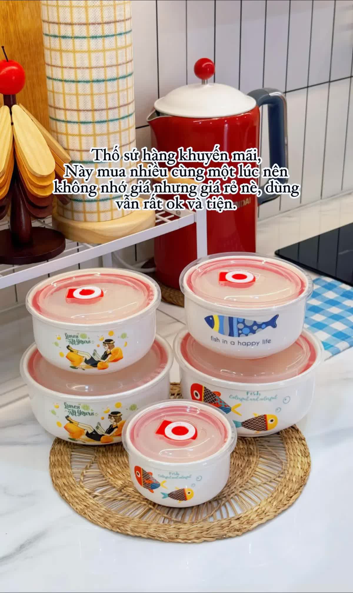 Căn bếp bình dân mà đẹp mê của vợ đảm Sài Gòn: Toàn đồ 10k - 30k ngoài chợ, dùng bền năm này qua năm khác, nấu món gì cũng ngon- Ảnh 5.