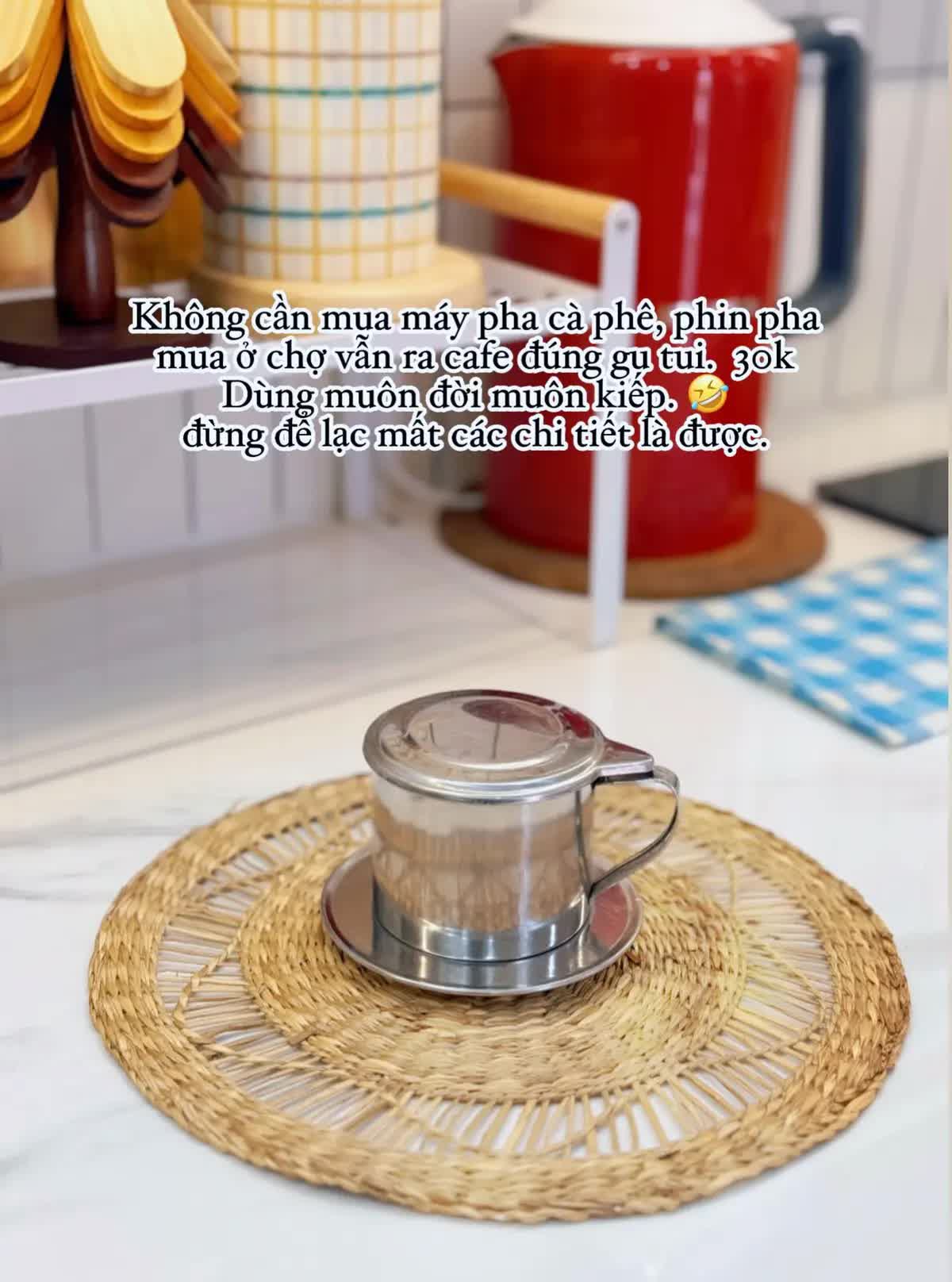 Căn bếp bình dân mà đẹp mê của vợ đảm Sài Gòn: Toàn đồ 10k - 30k ngoài chợ, dùng bền năm này qua năm khác, nấu món gì cũng ngon- Ảnh 8.