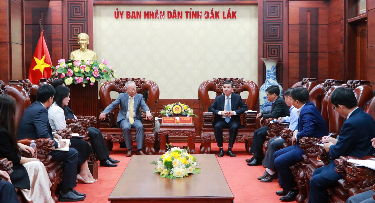 “Ông lớn” xây dựng Trung Quốc cùng Vingroup xây cầu Tứ Liên muốn đầu tư ít nhất 3,5 tỷ USD vào một tỉnh miền Trung có diện tích rộng thứ 3 cả nước- Ảnh 1.