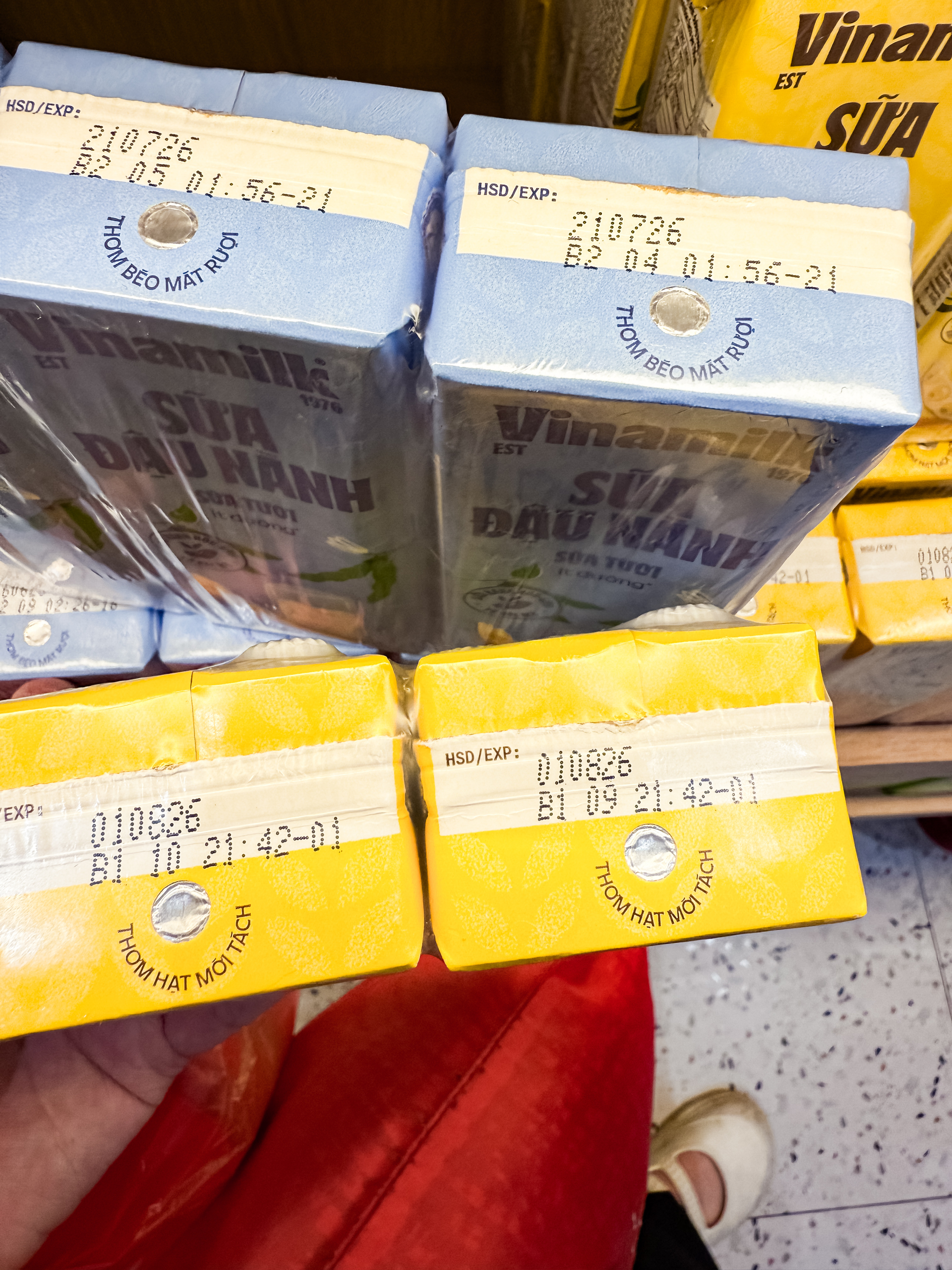 Hãng sữa quốc dân Vinamilk đặt "mật mã" trên bao bì- Ảnh 10.