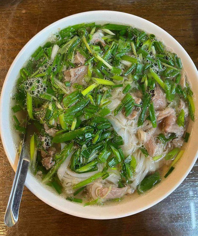 Thứ rau chợ Việt bán vài nghìn cả nắm, nấu món gì cũng thơm nhưng là "khắc tinh" của nhiều loại ung thư, "quét đường" trong máu- Ảnh 3.