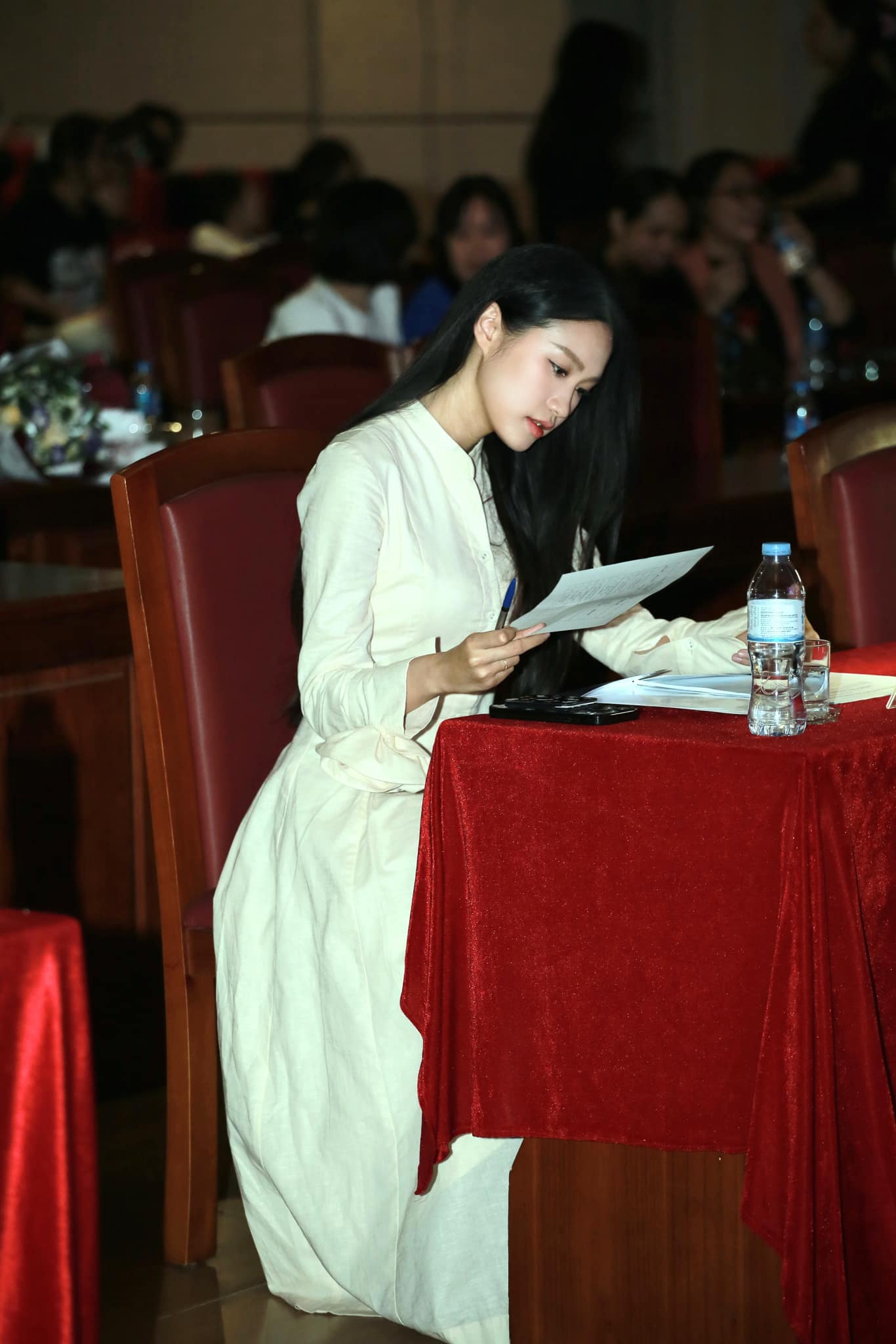 Doãn Hải My chăm con, kinh doanh vẫn miệt mài học Thạc sĩ, vậy mới hiểu vì sao Văn Hậu si mê- Ảnh 1.