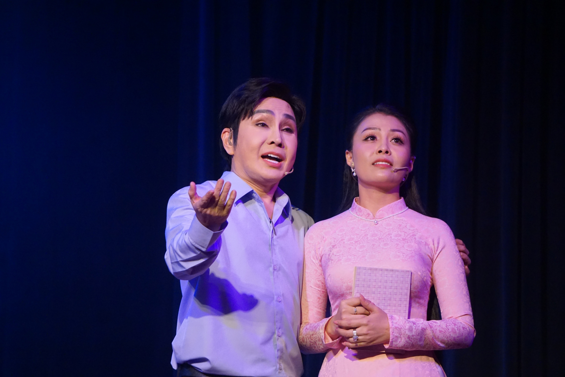 Nam NSƯT từng nhận cát-xê cả trăm cây vàng, U60 si mê nữ doanh nhân là mẹ đơn thân, sống trong biệt thự 200 tỷ tại TP.HCM- Ảnh 2.