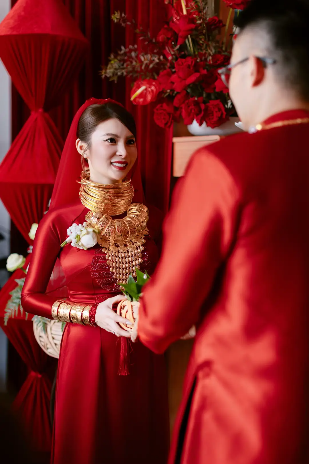 Cô dâu miền Tây lấy chồng Singapore: Hồi môn 57 cây vàng, sổ đỏ 11 tỷ, tổng giá trị ai nghe cũng choáng váng- Ảnh 11.