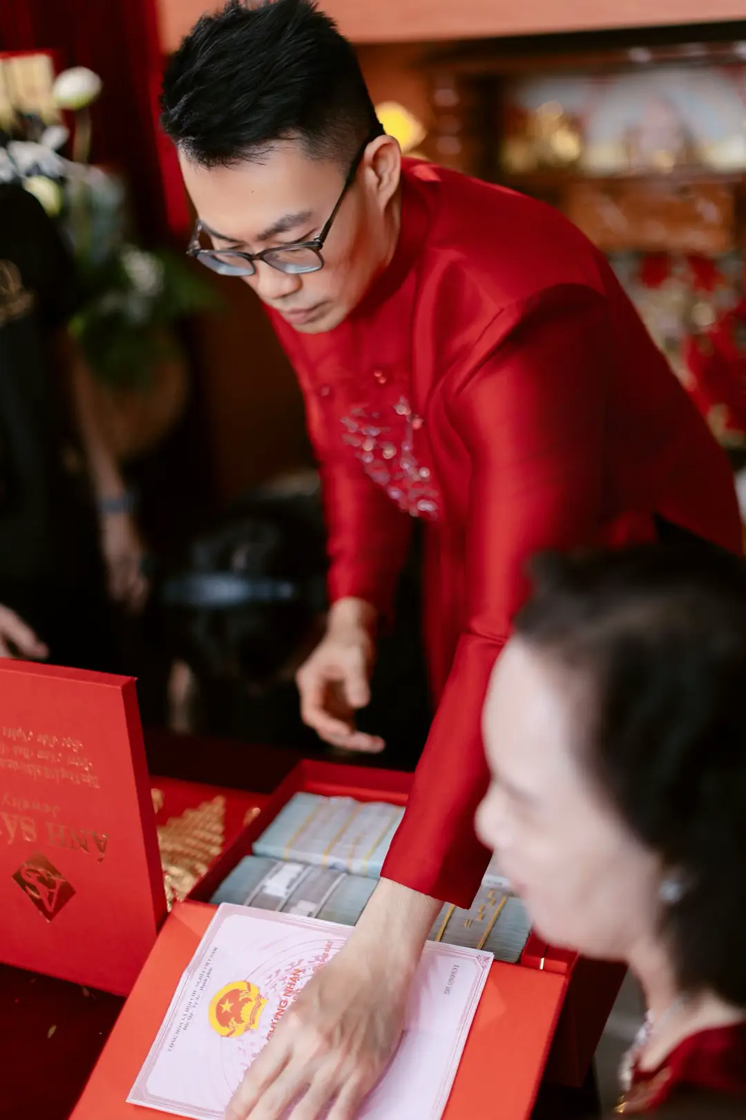 Cô dâu miền Tây lấy chồng Singapore: Hồi môn 57 cây vàng, sổ đỏ 11 tỷ, tổng giá trị ai nghe cũng choáng váng- Ảnh 10.