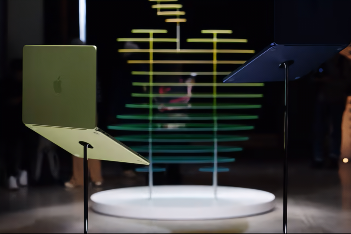 Công nghệ 14/3: Steven Spielberg nói không với AI, Apple cải tiến MacBook Neo- Ảnh 2.