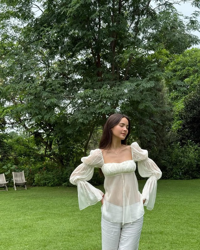 Bông hồng lai khiến 13 triệu người say đắm: Ăn mặc đẹp, đứng ở đâu cũng chiếm spotlight- Ảnh 10.