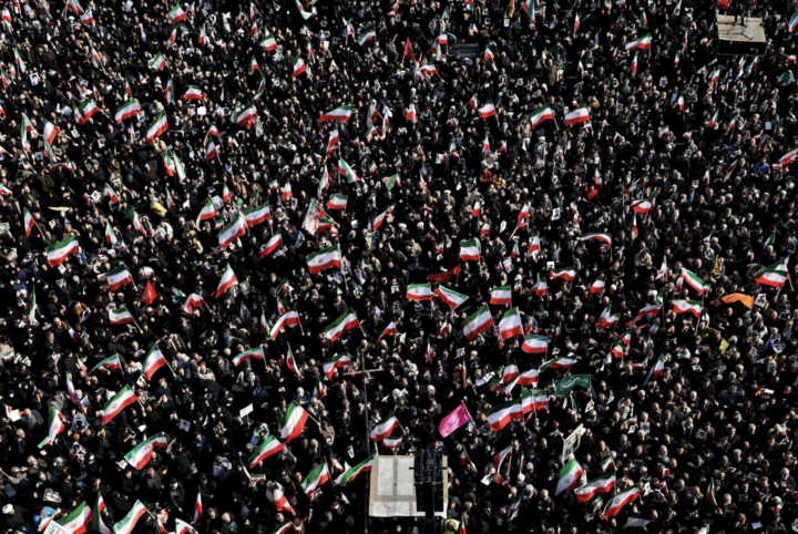 Tang thương Iran sau 15 ngày hứng đòn tấn công của Mỹ - Israel- Ảnh 1.