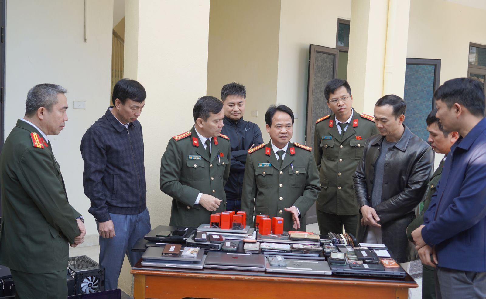 Chân dung 'Chủ tịch' Nguyễn Băng Thảo SN 1990 của 'Tập đoàn công nghệ triệu đô' lừa đảo 42.000 người- Ảnh 2.