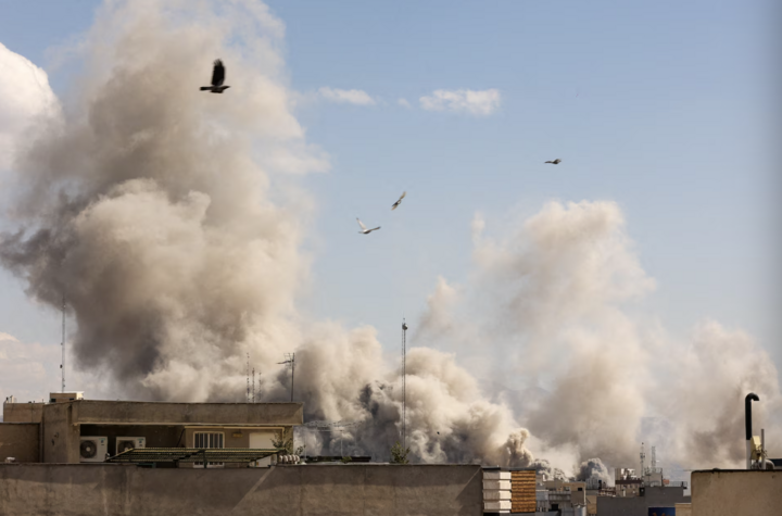 Tang thương Iran sau 15 ngày hứng đòn tấn công của Mỹ - Israel- Ảnh 19.