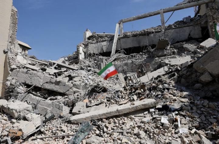 Tang thương Iran sau 15 ngày hứng đòn tấn công của Mỹ - Israel- Ảnh 21.