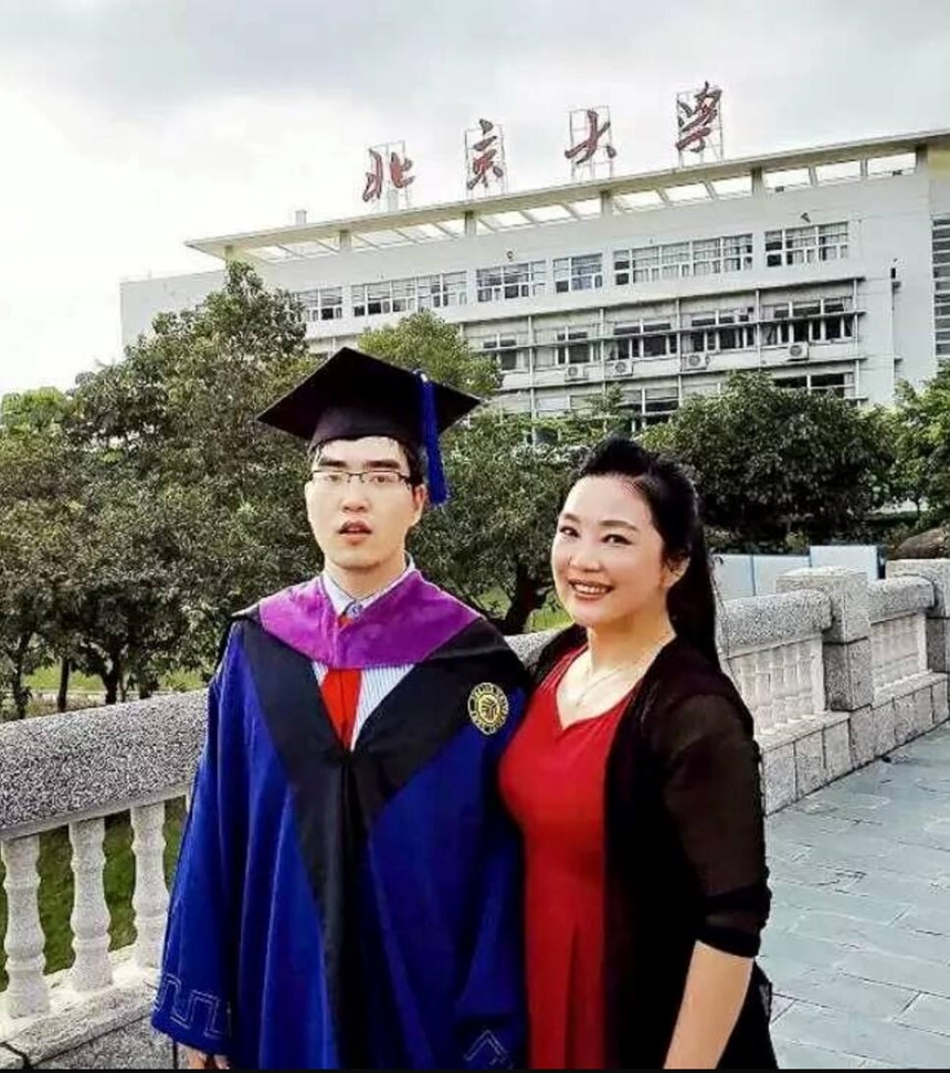 Giảng viên nghỉ hưu ngẫm lại thời gian nuôi con bại não trúng tuyển Harvard: “Không phải kỳ tích”- Ảnh 6.