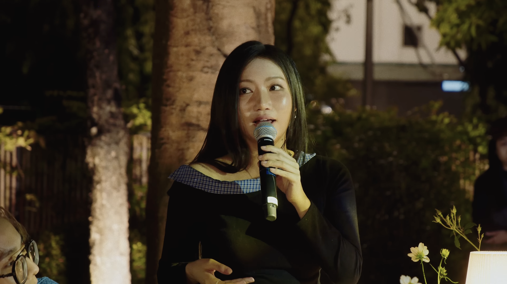 Nam ca sĩ tổ chức đám cưới nhưng không ai biết: Đen Vâu lẻ bóng đến dự, 1 cặp sao bị "tóm dính" tình tứ - Ảnh 5.