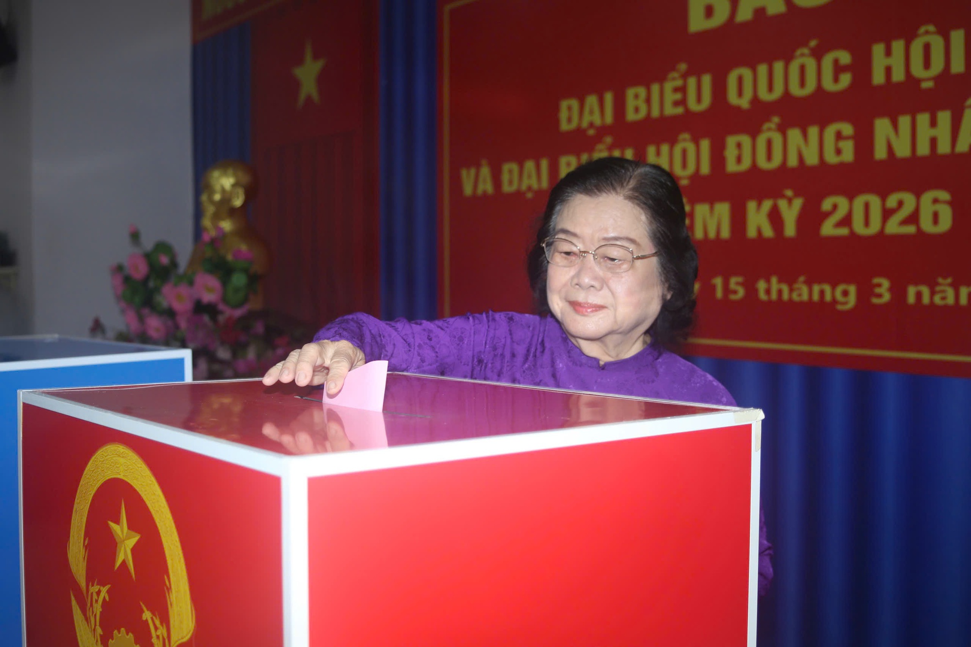 Hình ảnh lãnh đạo, nguyên lãnh đạo Đảng, nhà nước, TPHCM đi bầu cử - Ảnh 11.